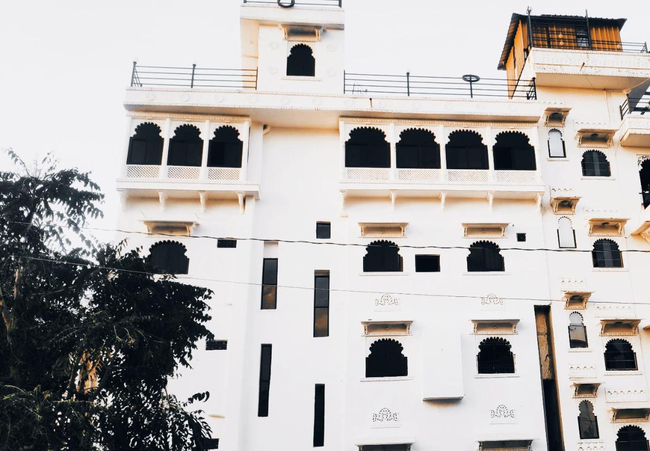 The New Lake Front Bed & Breakfast Udaipur Exterior photo