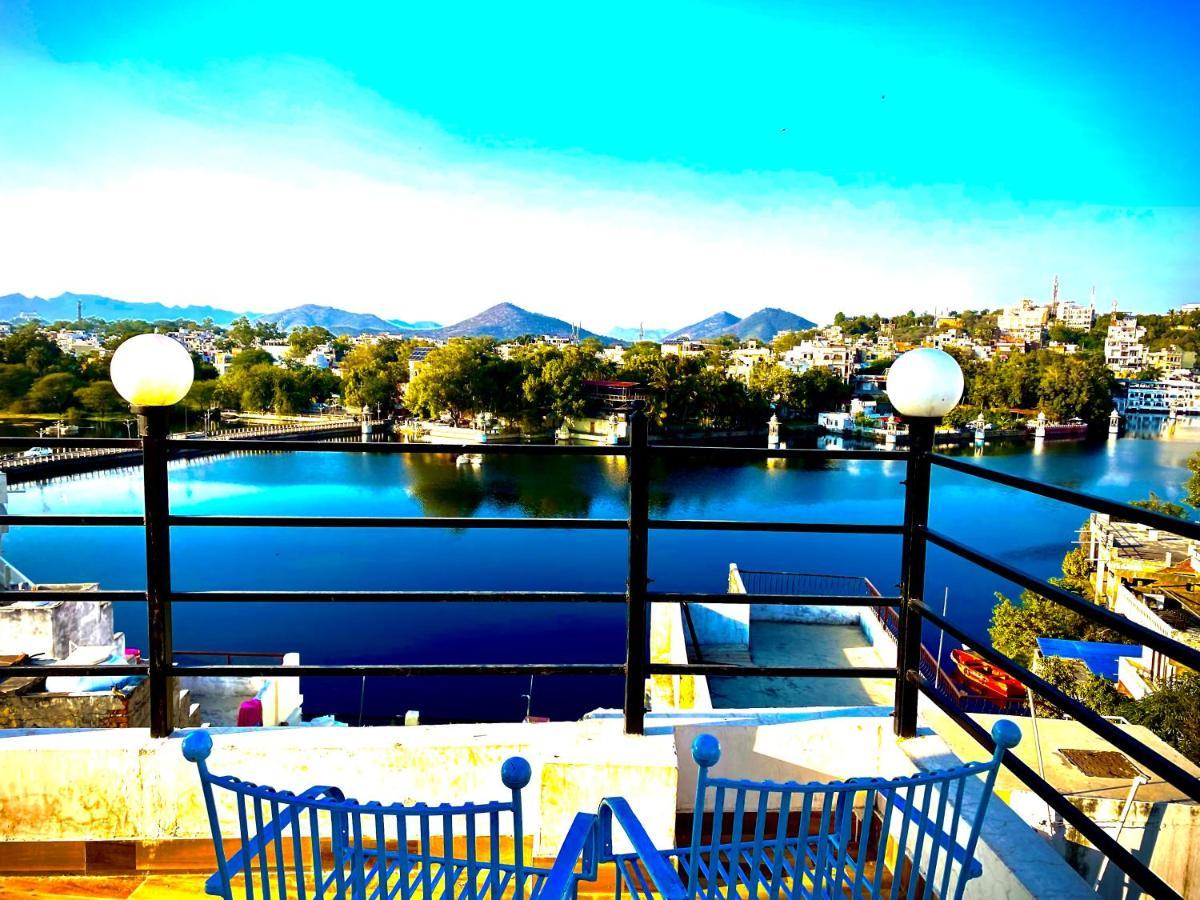 The New Lake Front Bed & Breakfast Udaipur Exterior photo