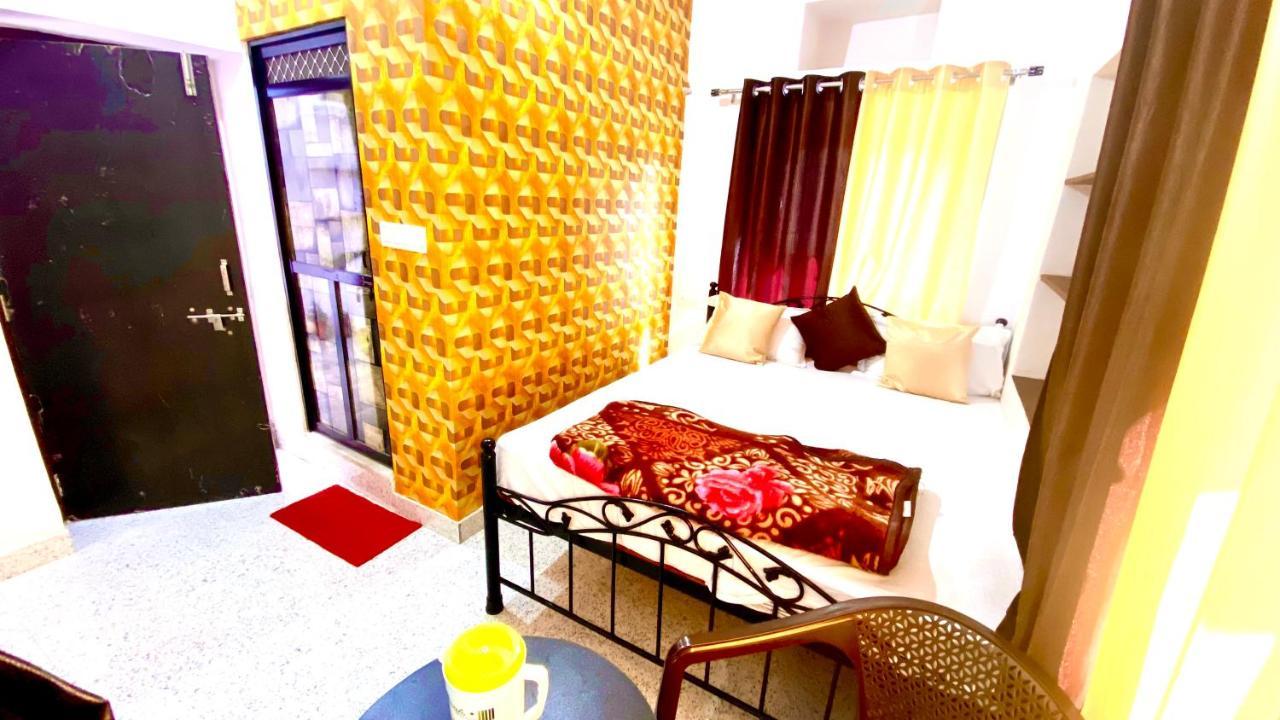 The New Lake Front Bed & Breakfast Udaipur Exterior photo